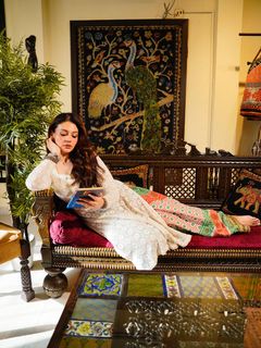 Zara Abbas feet photo 8