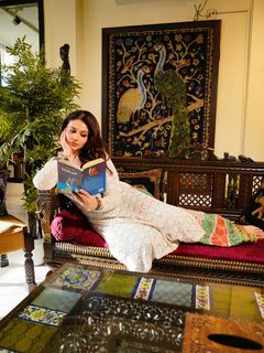 Zara Abbas feet photo 2