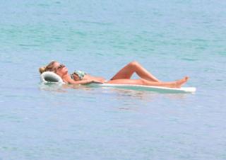 Zara Holland feet photo 16