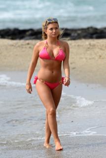 Zara Holland feet photo 7