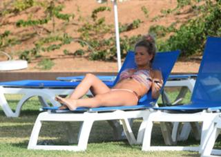 Zara Holland feet photo 9