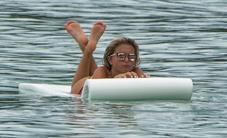 Zara Holland feet photo 10