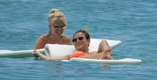Zara Holland feet photo 3