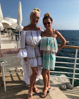 Zara Holland feet photo 2