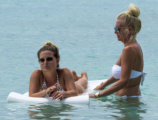 Zara Holland feet photo 8