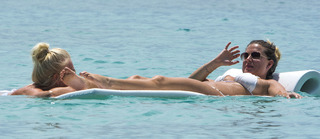 Zara Holland feet photo 4