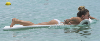 Zara Holland feet photo 3