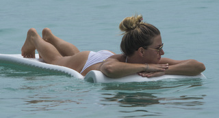 Zara Holland feet photo 2