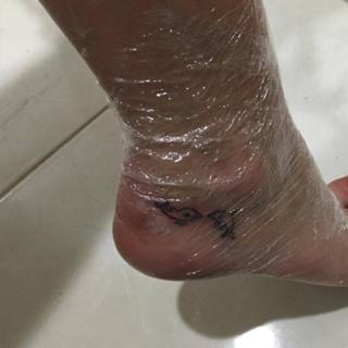 Zara Larsson feet photo thumbnail
