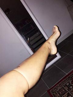 Zara Larsson feet photo thumbnail