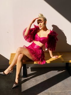Zara Larsson feet photo thumbnail