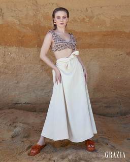 Zara Larsson feet photo thumbnail