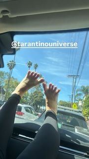 Zara Larsson feet photo thumbnail