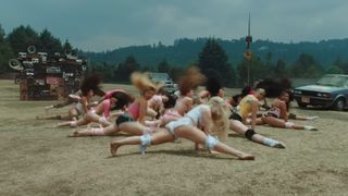 Zara Larsson feet photo thumbnail