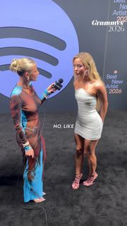 Zara Larsson feet photo 7
