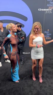 Zara Larsson feet photo 5