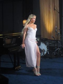 Zara Larsson feet photo 14