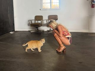 Zara Larsson feet photo 4
