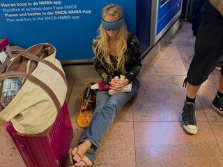 Zara Larsson feet photo 1