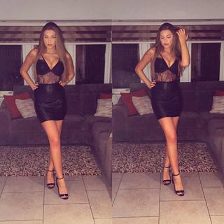 Zara McDermott feet photo 3