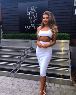 Zara McDermott feet photo 14