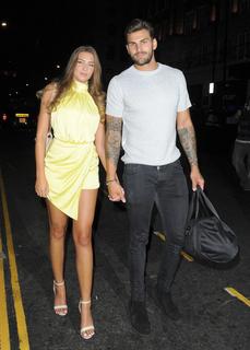 Zara McDermott feet photo 8