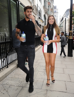 Zara McDermott feet photo 17