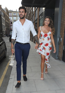 Zara McDermott feet photo 11