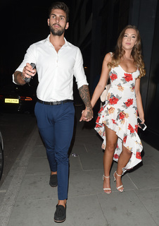 Zara McDermott feet photo 8