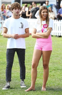 Zara McDermott feet photo 16
