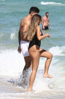 Zara McDermott feet photo 9