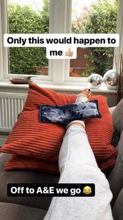Zara McDermott feet photo 10