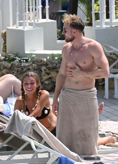 Zara McDermott feet photo 8
