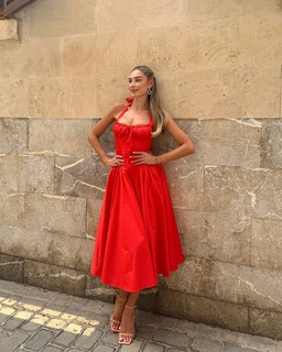 Zara McDermott feet photo 18