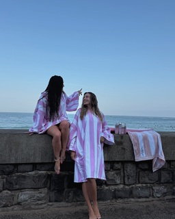 Zara McDermott feet photo 17