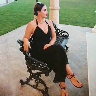 Zara Yilmaz feet photo 6