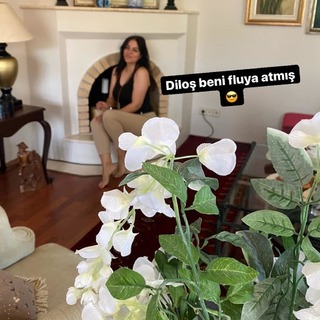 Zara Yilmaz feet photo 18