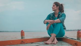 Zareen Khan feet photo thumbnail