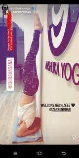 Zareen Khan feet photo thumbnail