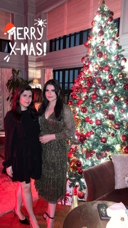 Zareen Khan feet photo thumbnail