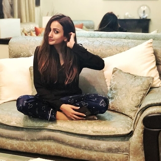 Zarnish feet photo 10
