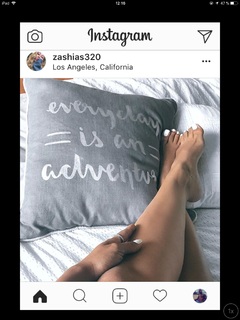 Zashia Monique Santiago feet photo 4