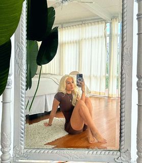 Zashia Monique Santiago feet photo 10