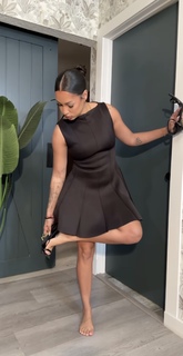 Zashia Monique Santiago feet photo 11