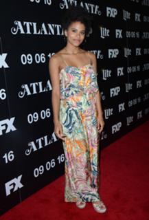 Zazie Beetz feet photo thumbnail