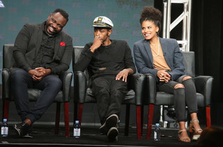 Zazie Beetz feet photo thumbnail