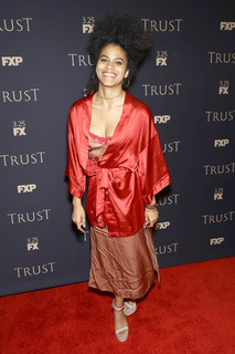 Zazie Beetz feet photo thumbnail