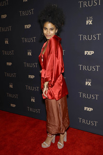 Zazie Beetz feet photo thumbnail