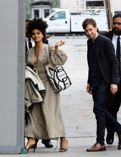 Zazie Beetz feet photo thumbnail