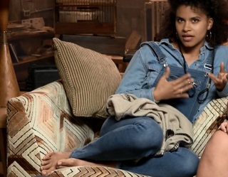 Zazie Beetz feet photo thumbnail